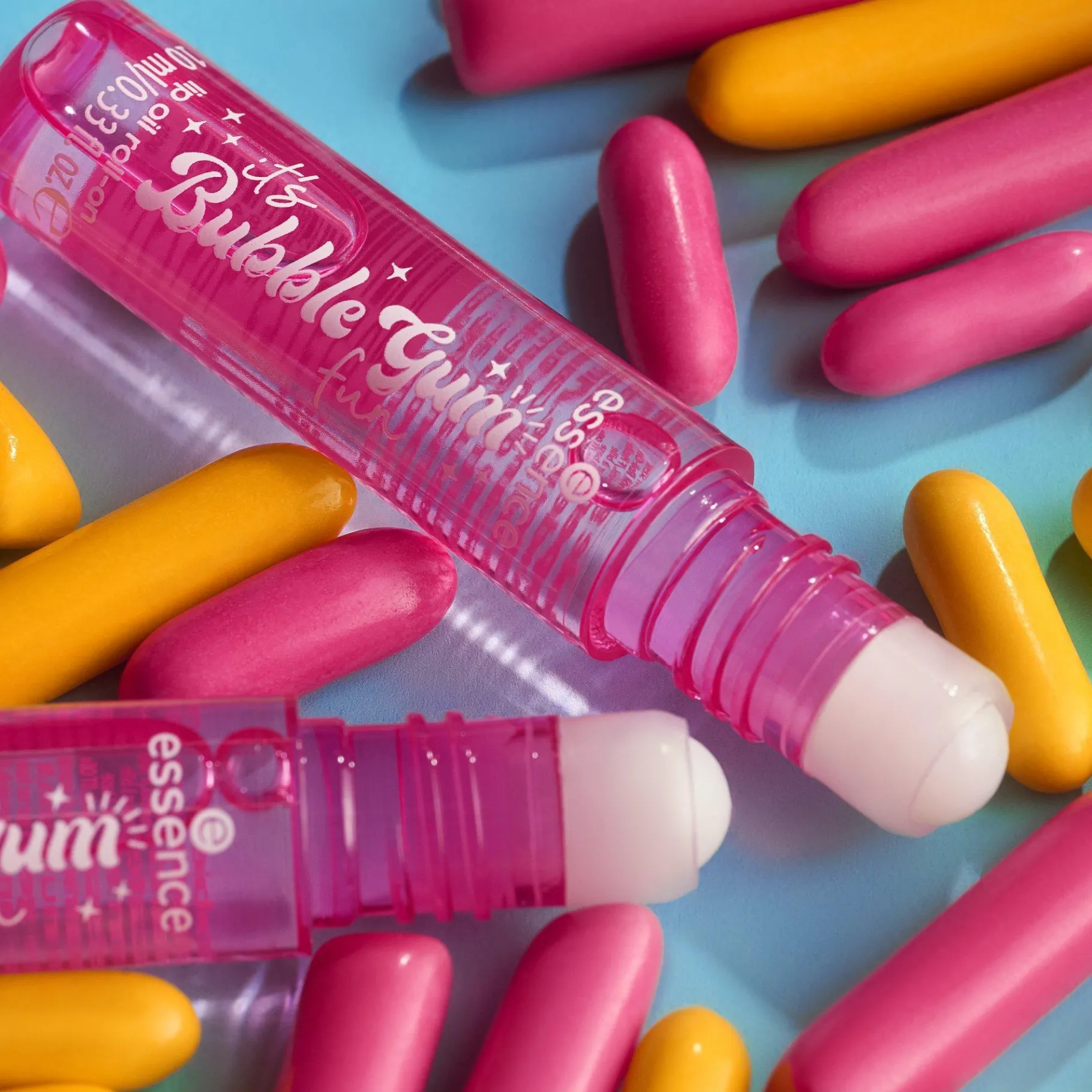 essence Brillo De Labios>Aceite de labios en roll-on it's Bubble Gum fun