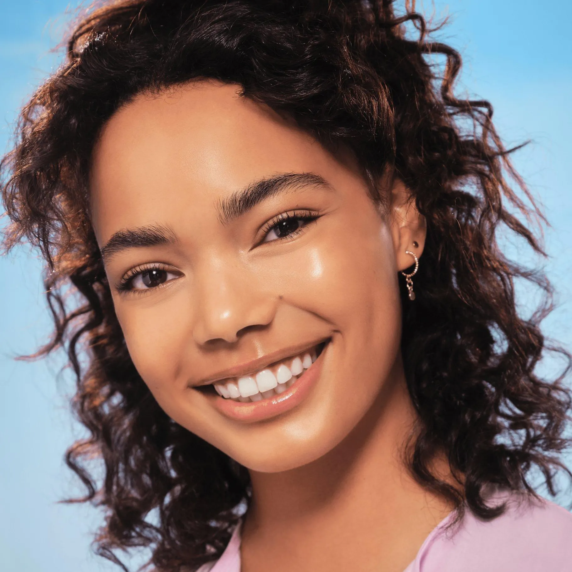 essence Brillo De Labios>ACEITE DE LABIOS hydra kiss Up de Disney Pixar