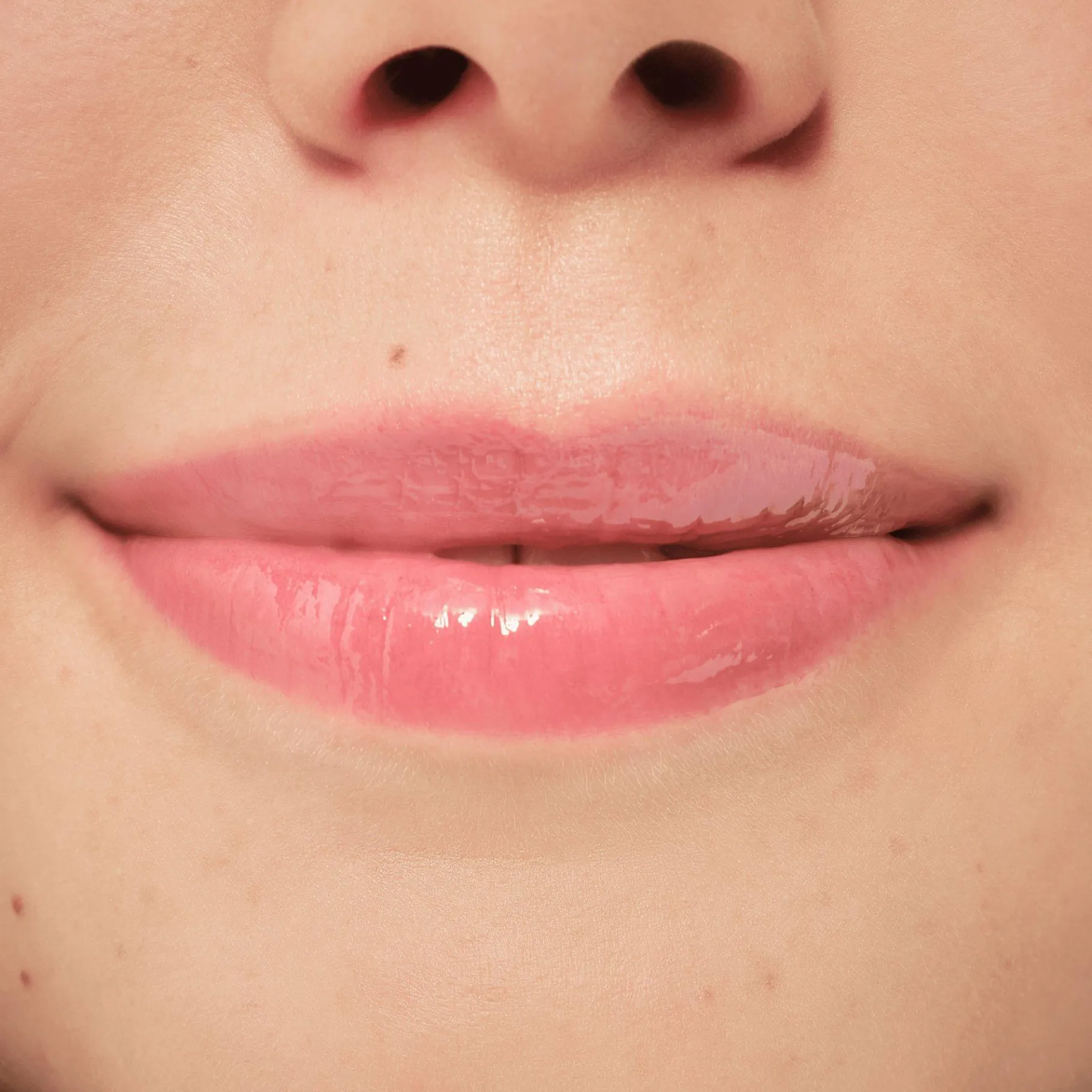 essence Brillo De Labios>ACEITE DE LABIOS hydra kiss Up de Disney Pixar