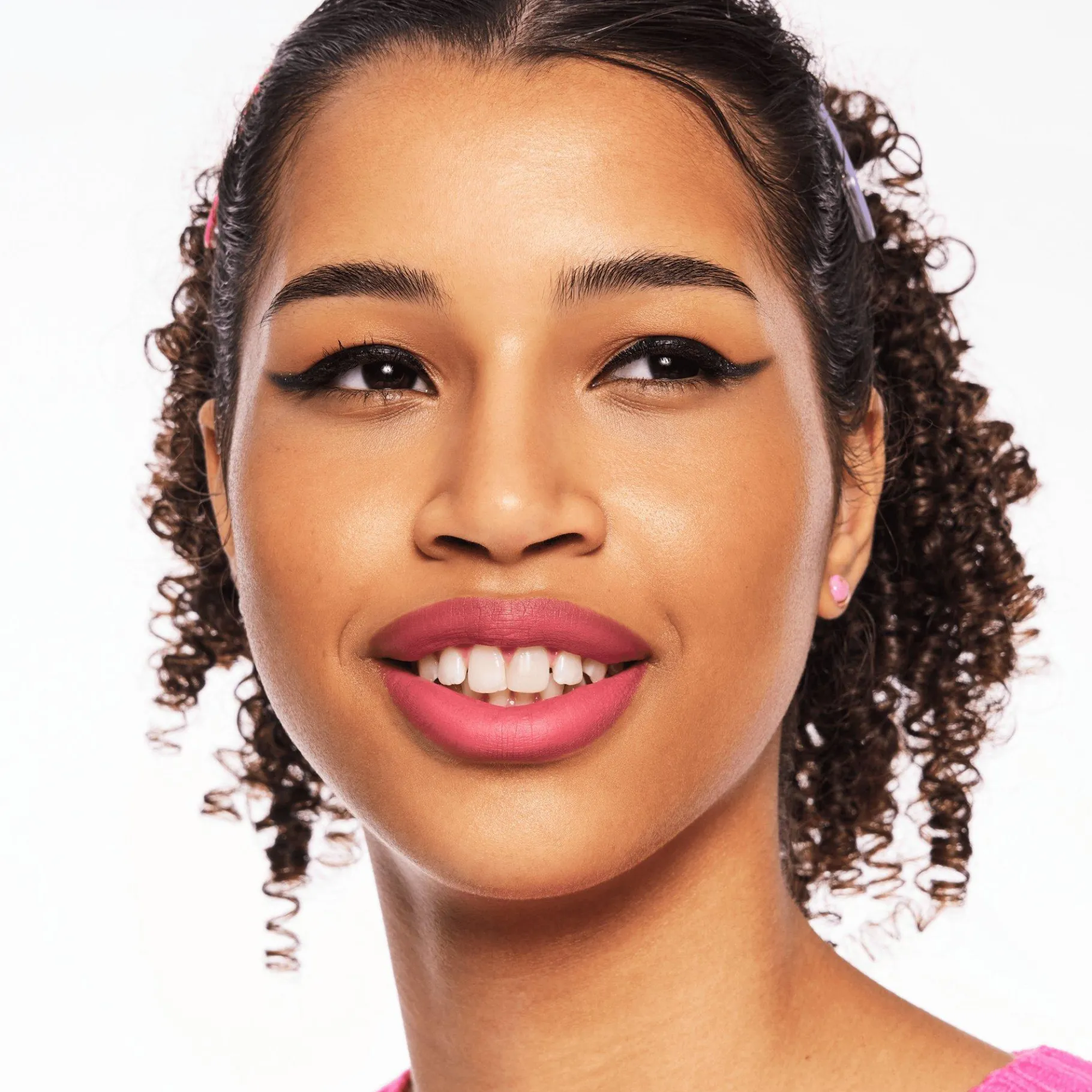 essence Barra De Labios>Barra de labios líquida 8h matte