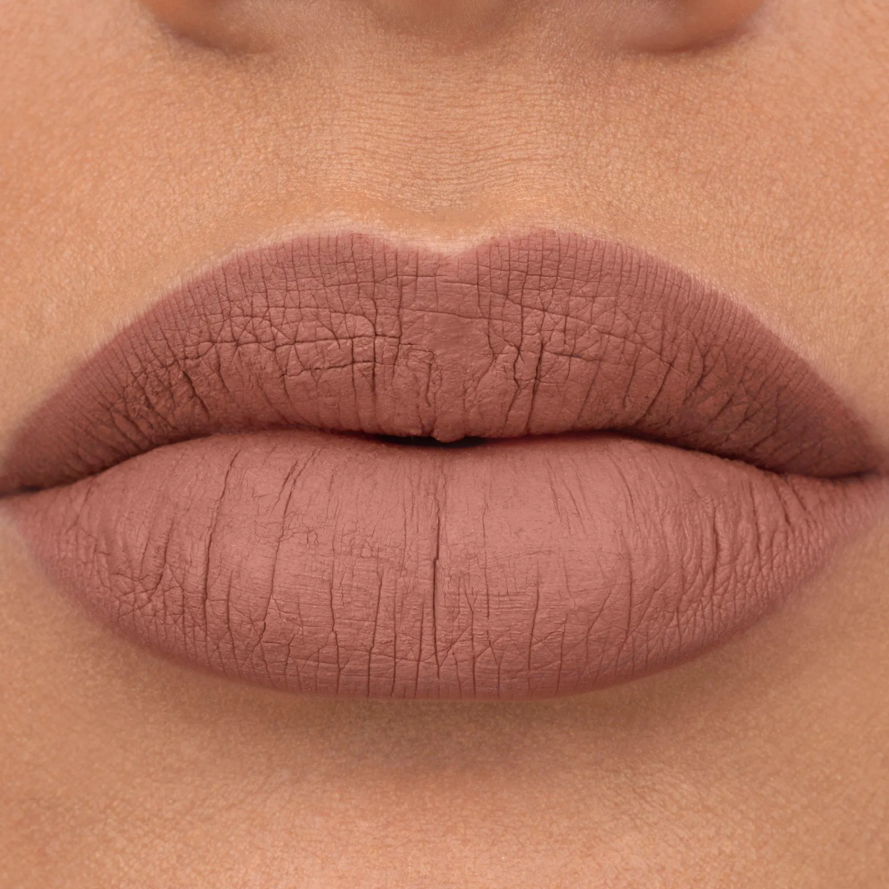 essence Barra De Labios>Barra de labios líquida 8h matte