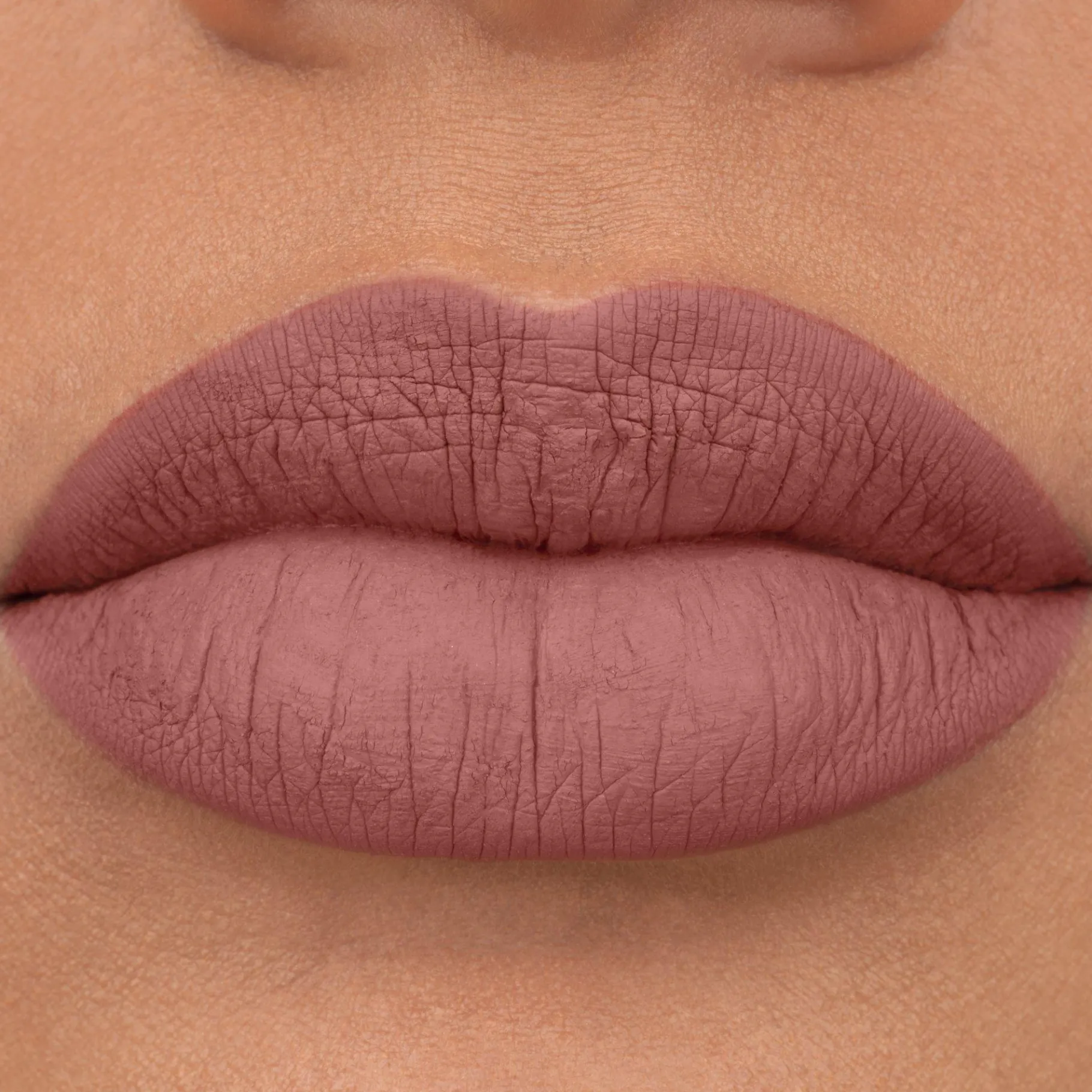 essence Barra De Labios>Barra de labios líquida 8h matte
