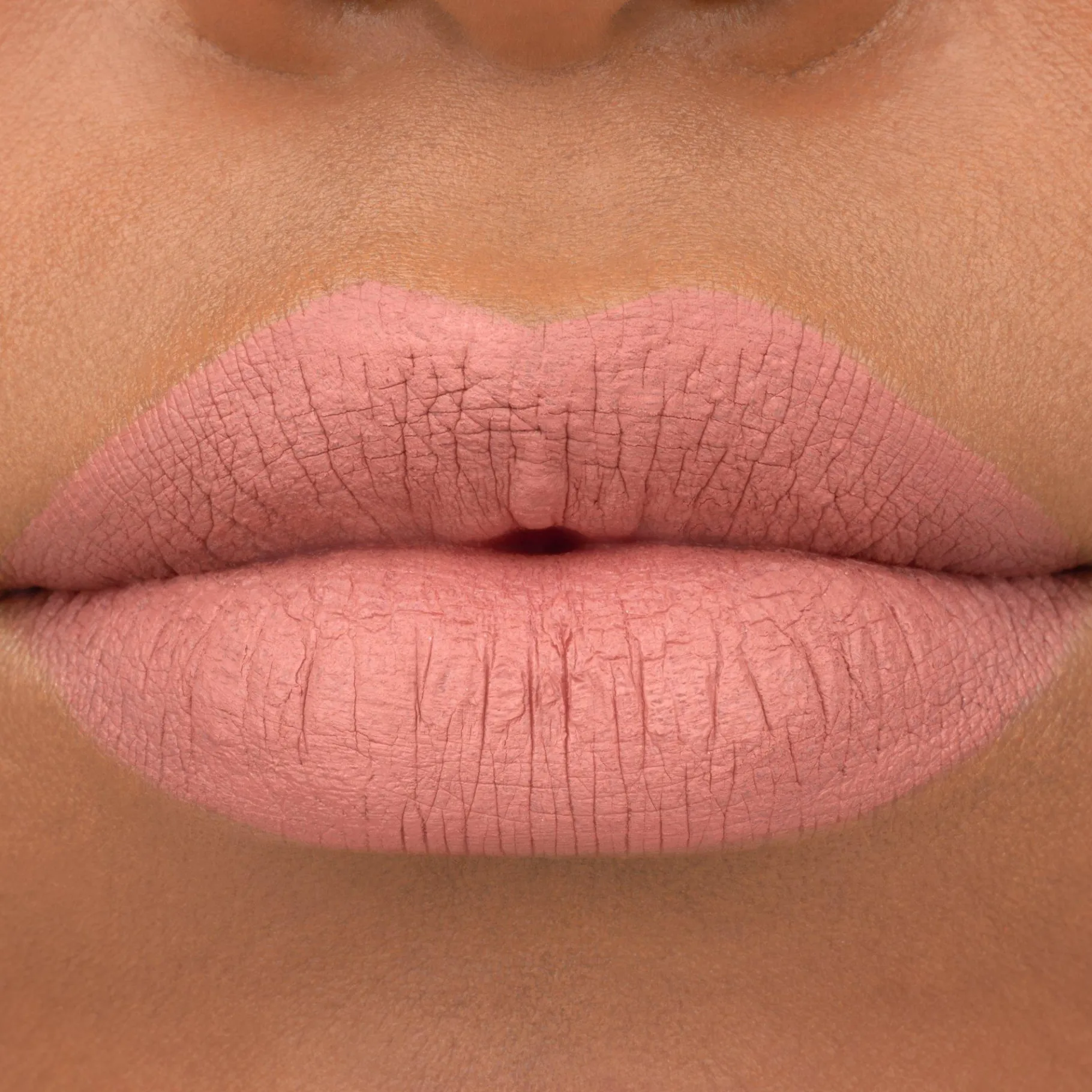 essence Barra De Labios>Barra de labios líquida 8h matte