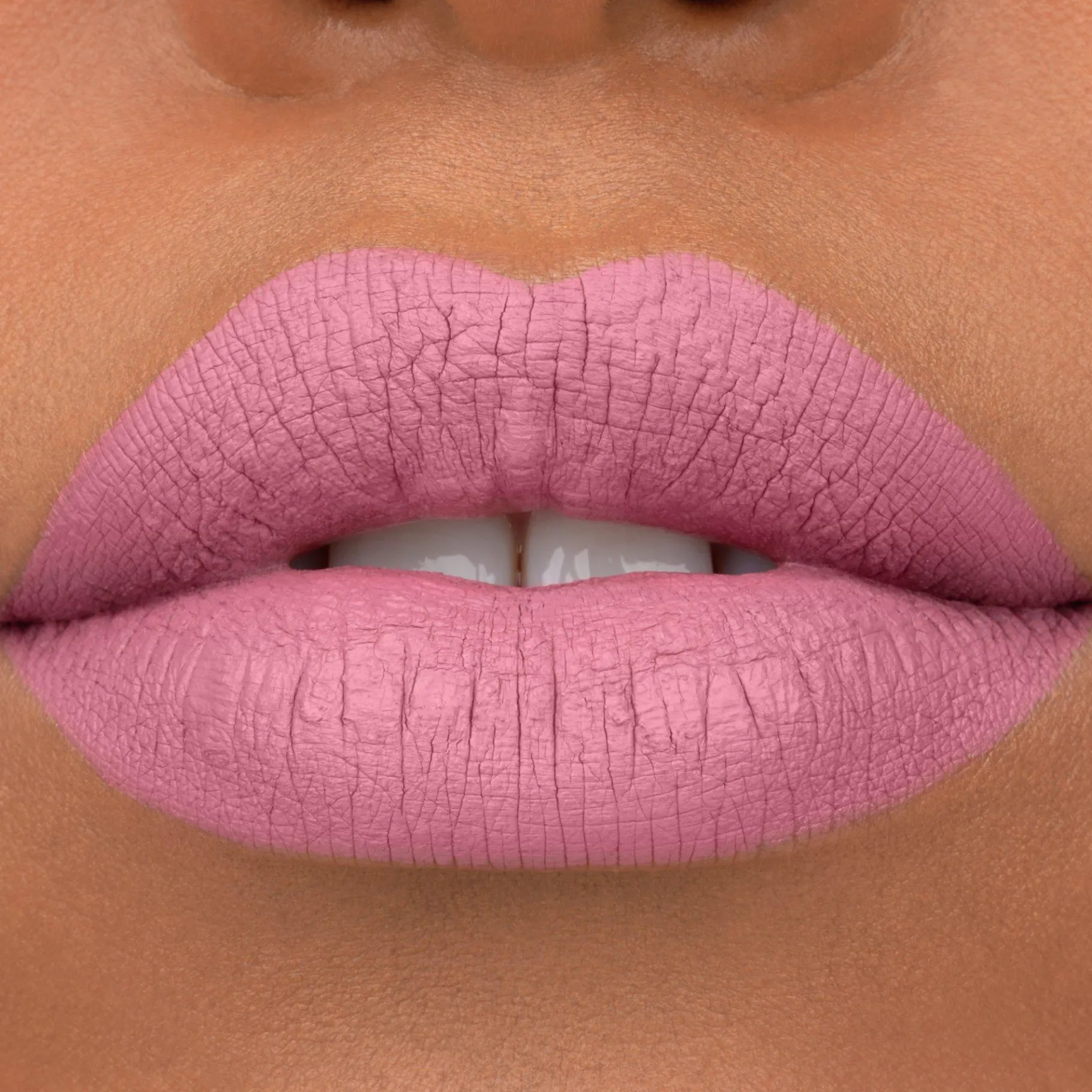 essence Barra De Labios>Barra de labios líquida 8h matte