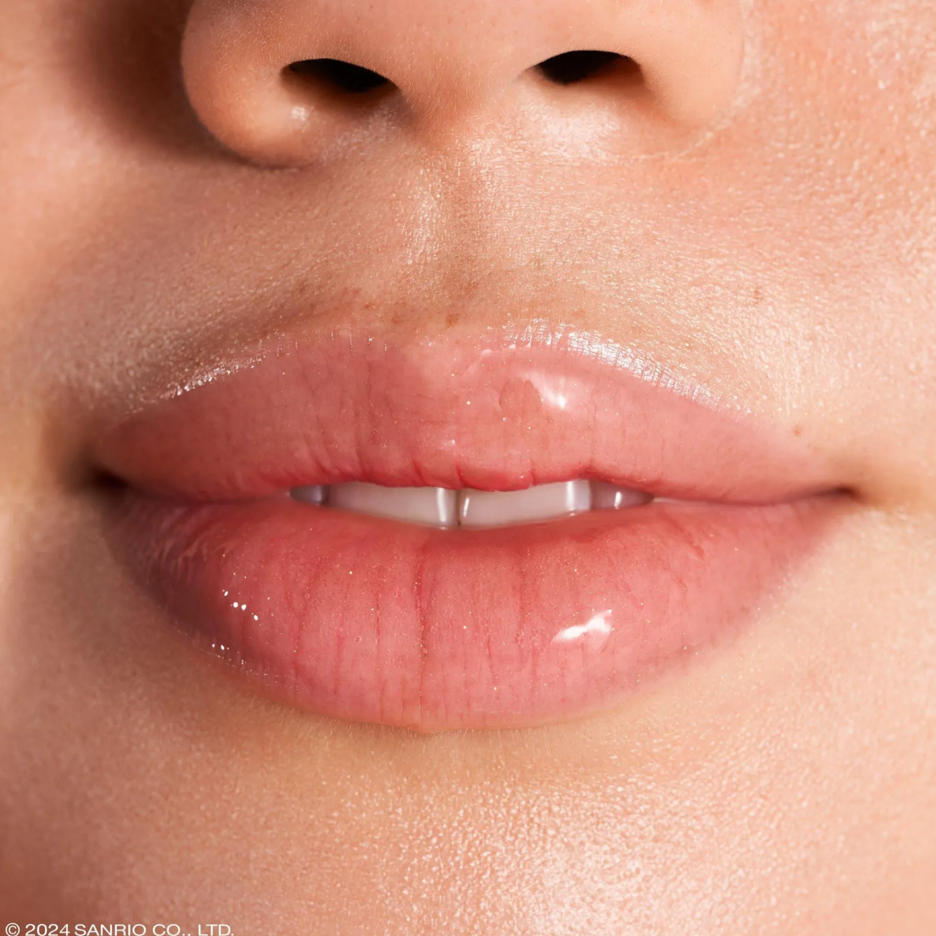 essence Brillo De Labios>Brillo de labios Hello Kitty