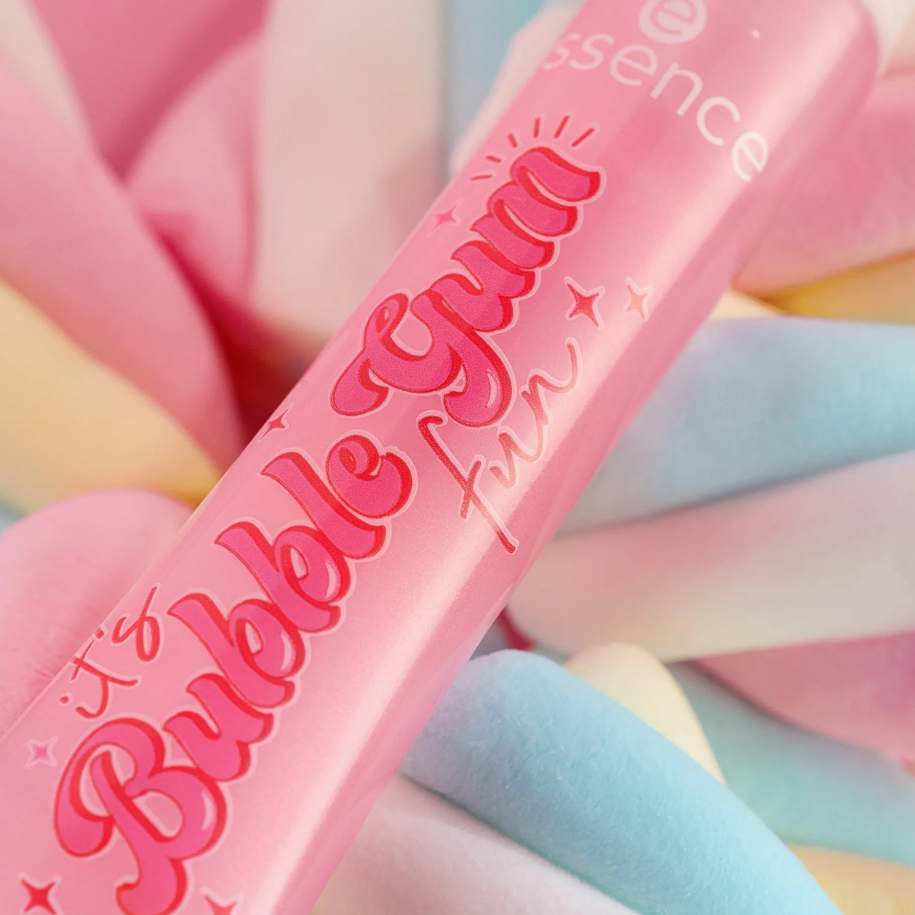 essence Brillo De Labios>Brillo de labios it's Bubble Gum fun