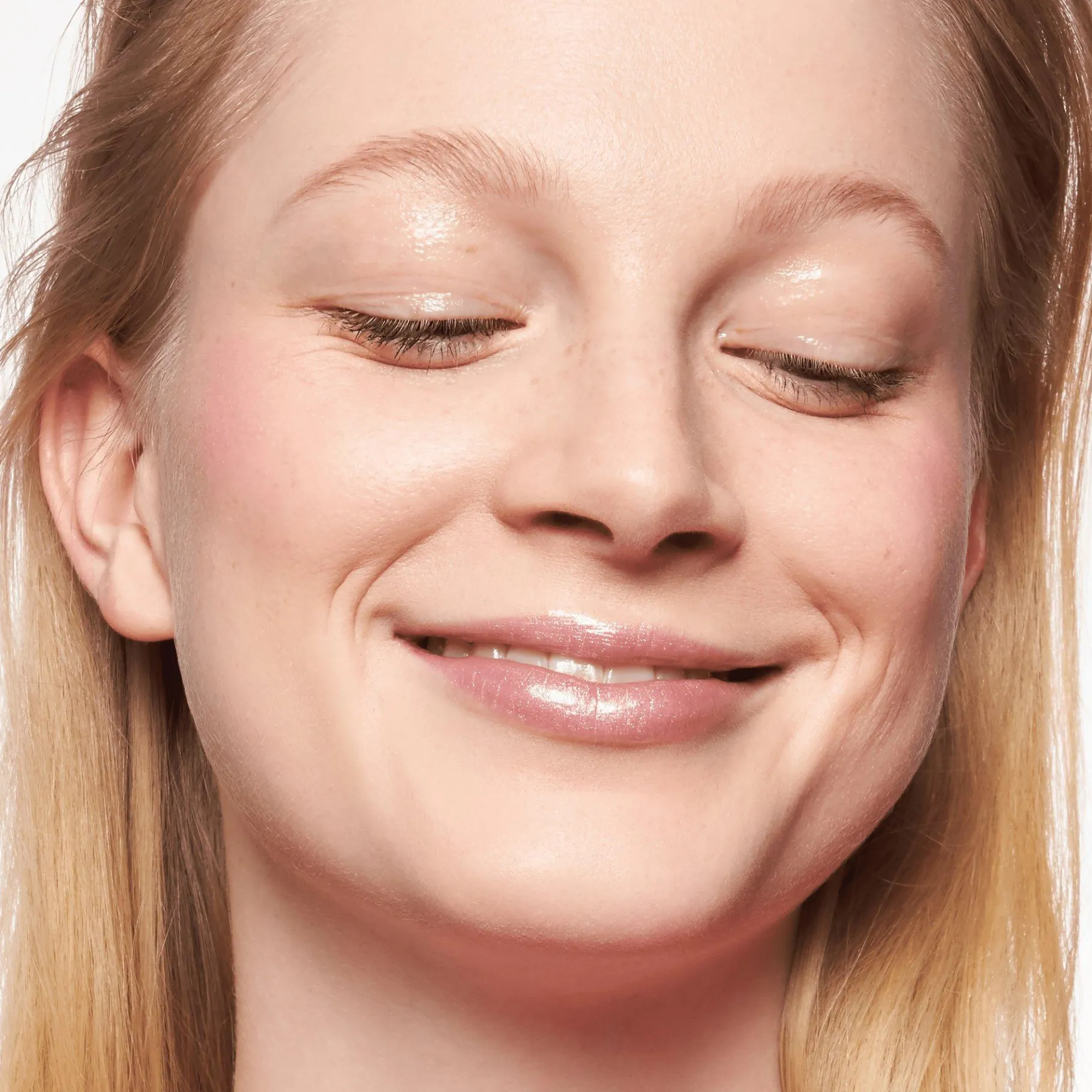 essence Brillo De Labios>BRILLO LABIAL MULTIRREFLEJOS META GLOW
