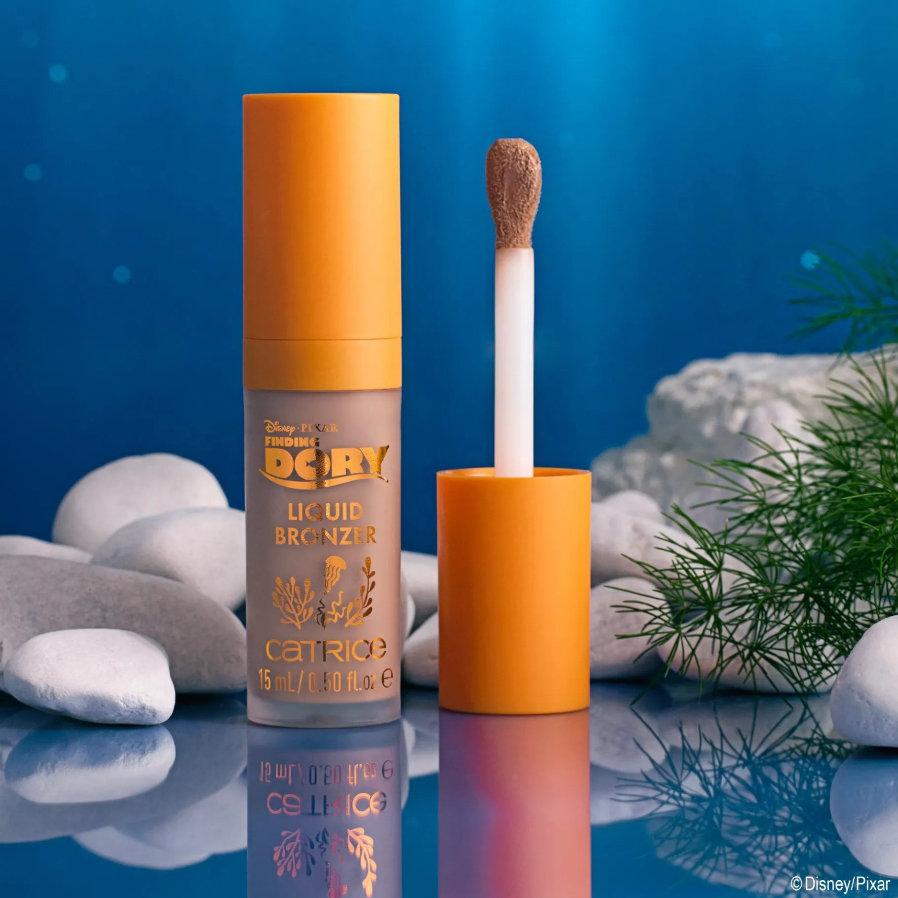 essence Contouring Y Bronceado>Bronceador líquido mate Finding Dory de Disney Pixar