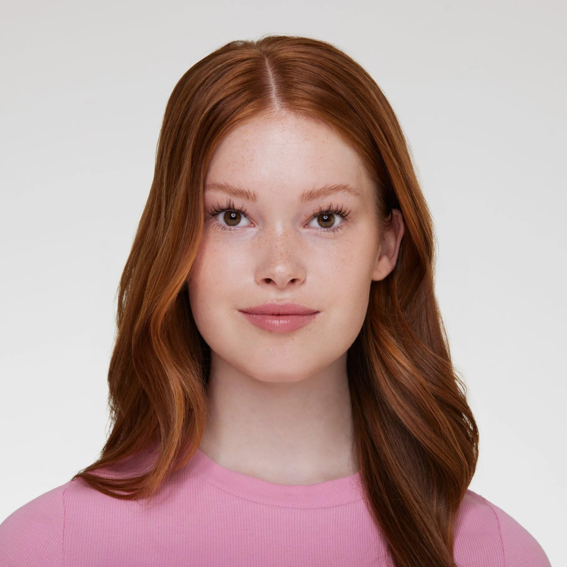 essence Barra De Labios>caring SHINE barra de labios con colágeno vegano