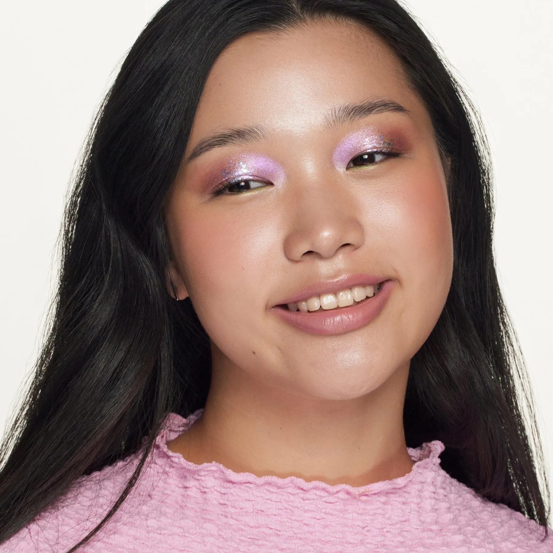 essence Barra De Labios>caring SHINE barra de labios con colágeno vegano