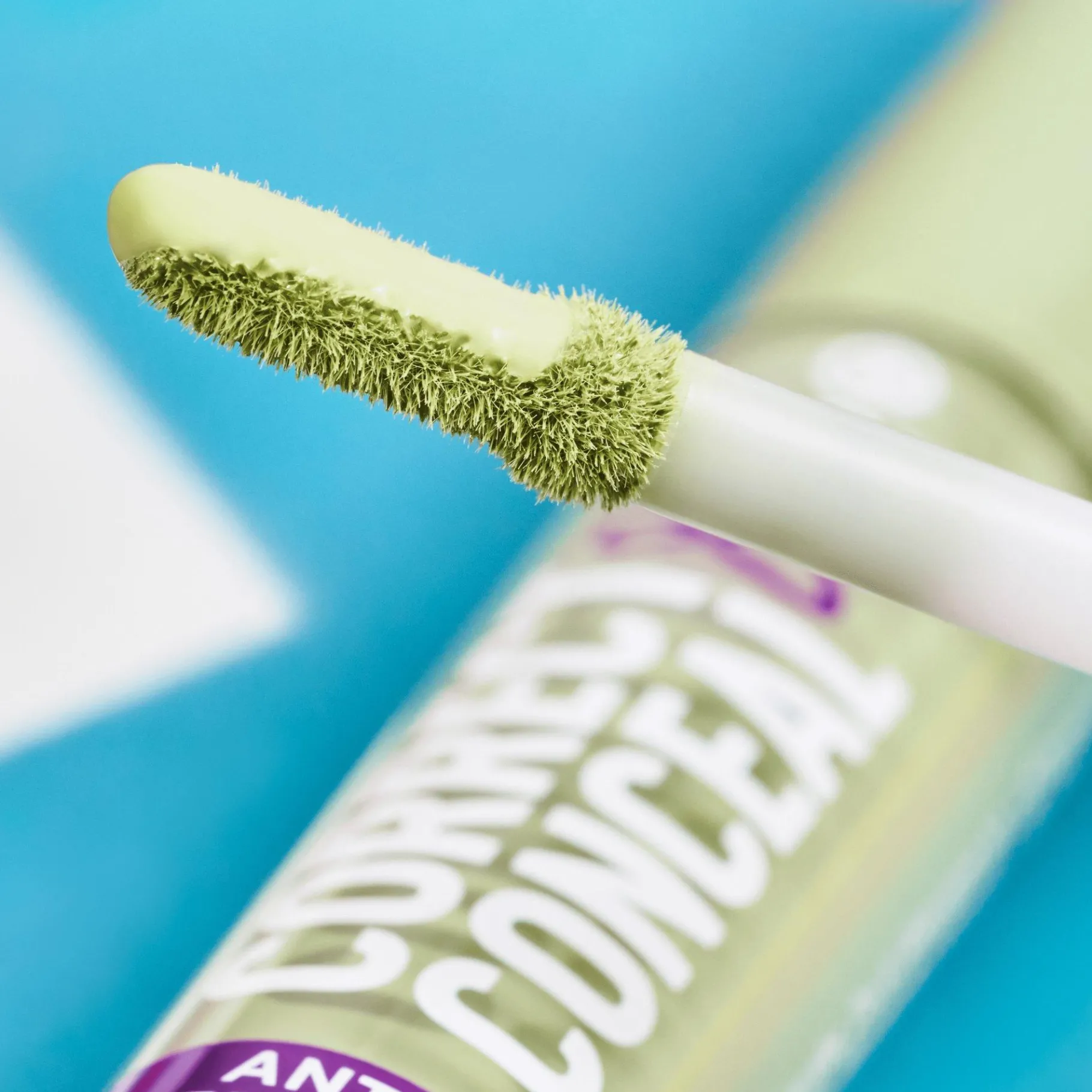 essence Corrector>Corrector antirrojeces CORRECT & CONCEAL