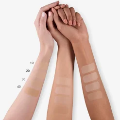 essence Corrector><noscript><img width=