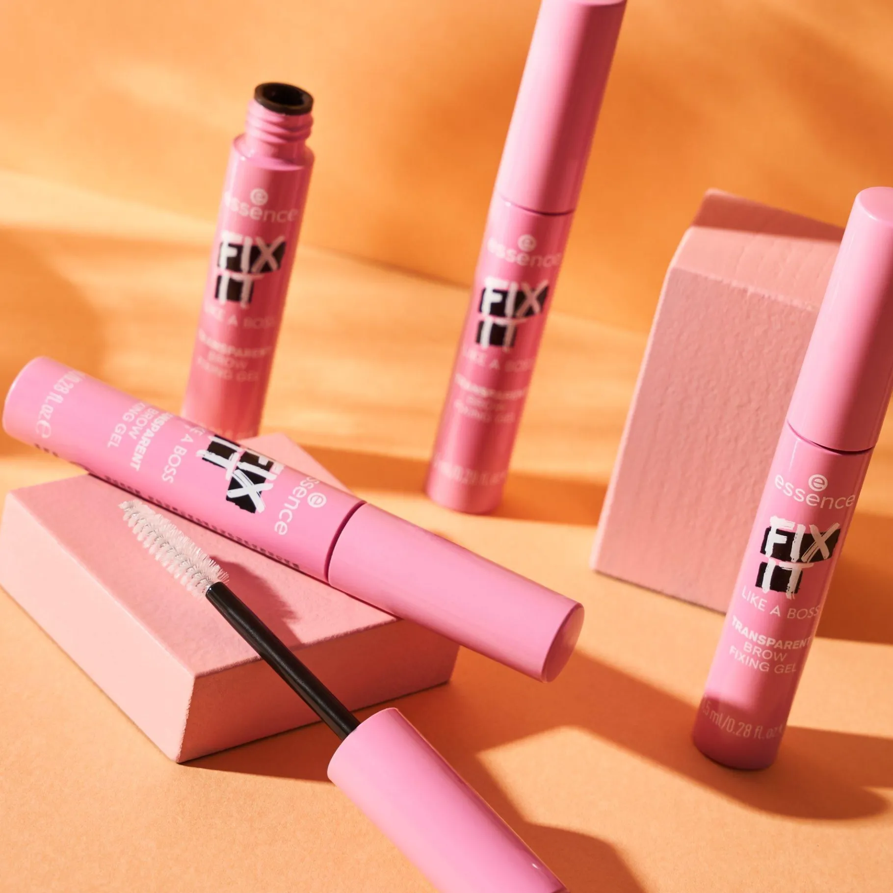 essence Cejas>FIX IT LIKE A BOSS gel fijador de cejas transparente