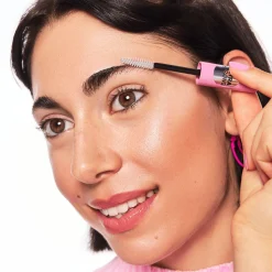 essence Cejas><noscript><img width=