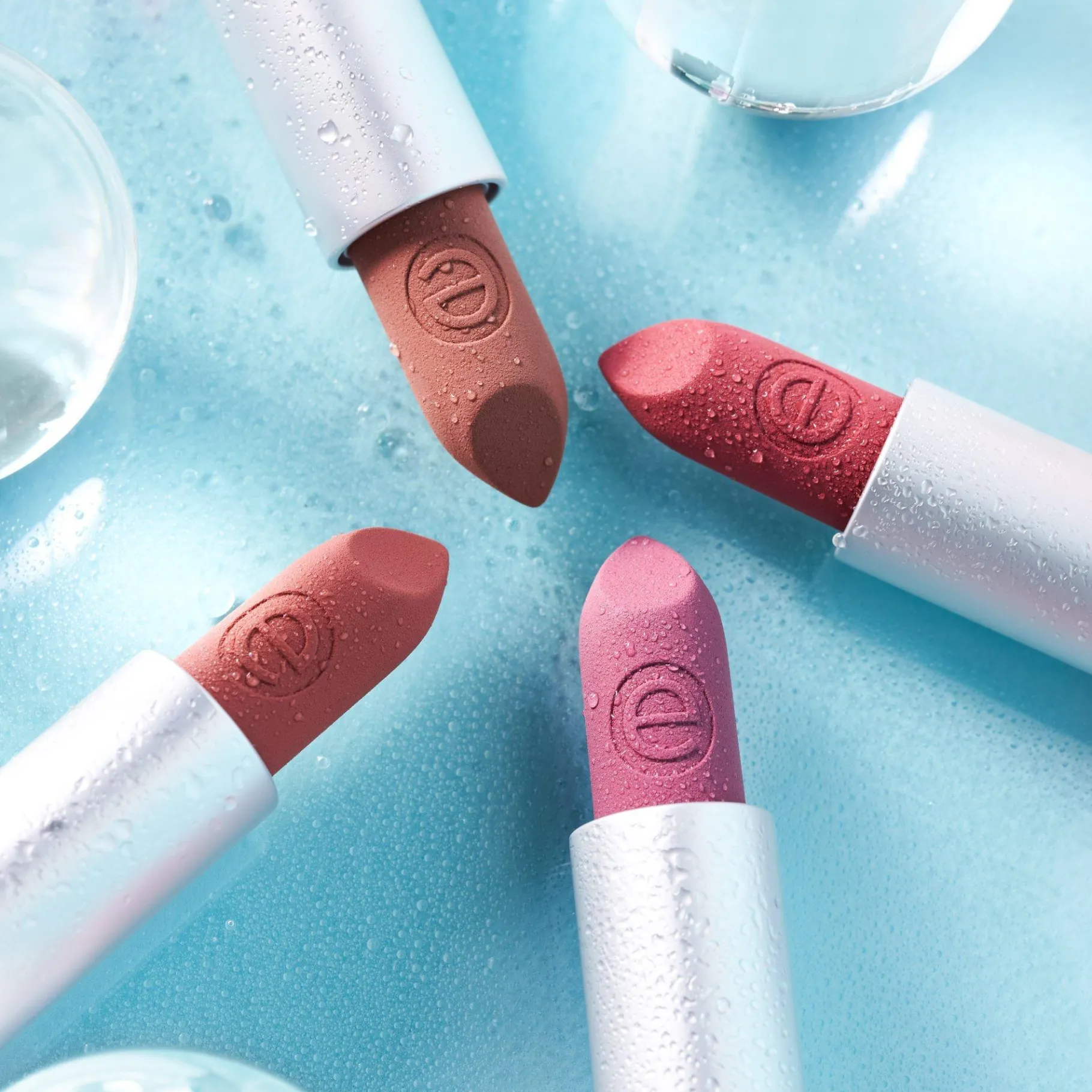 essence Barra De Labios>hydra MATTE barra de labios