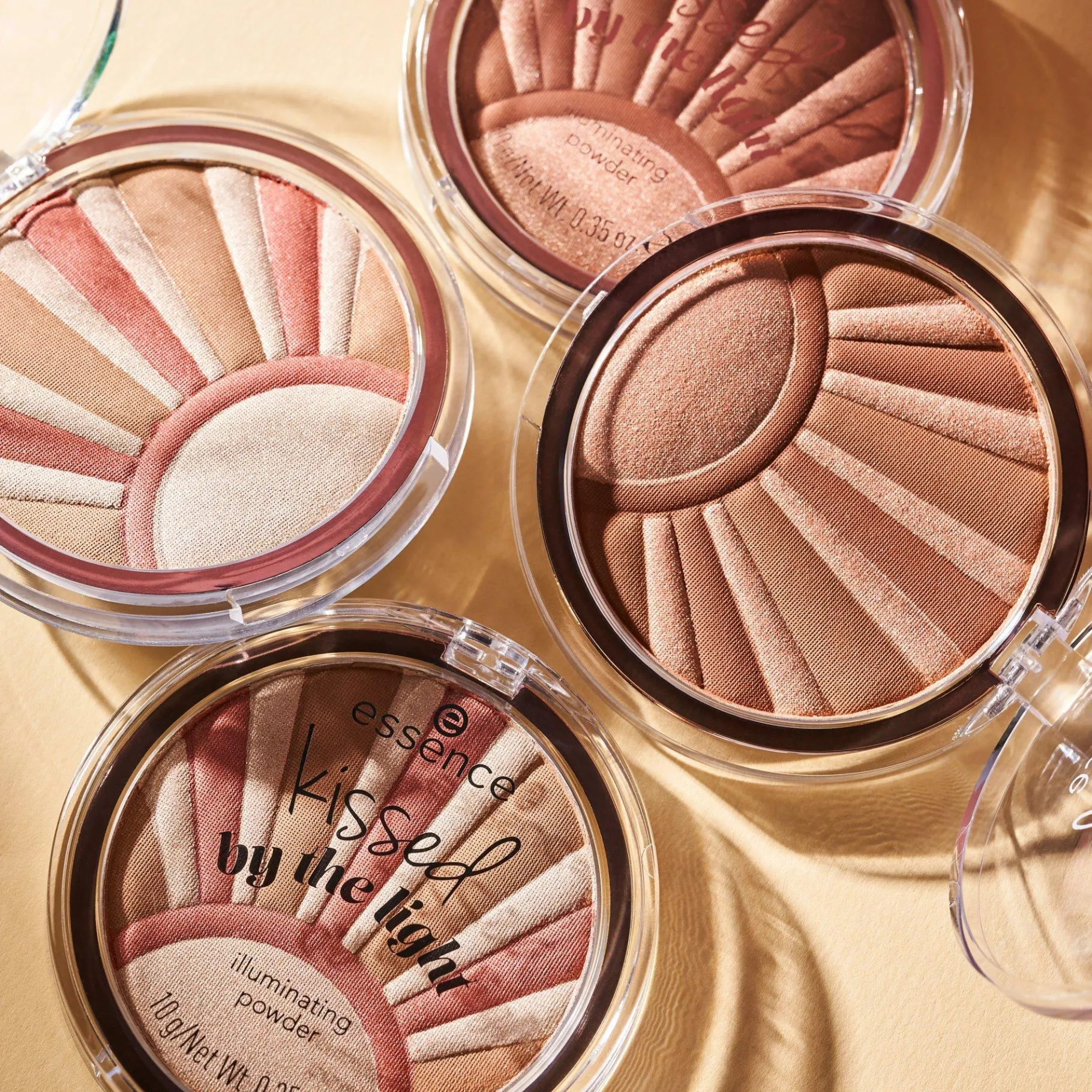 essence Contouring Y Bronceado|Iluminador>kissed by the light polvos iluminadores