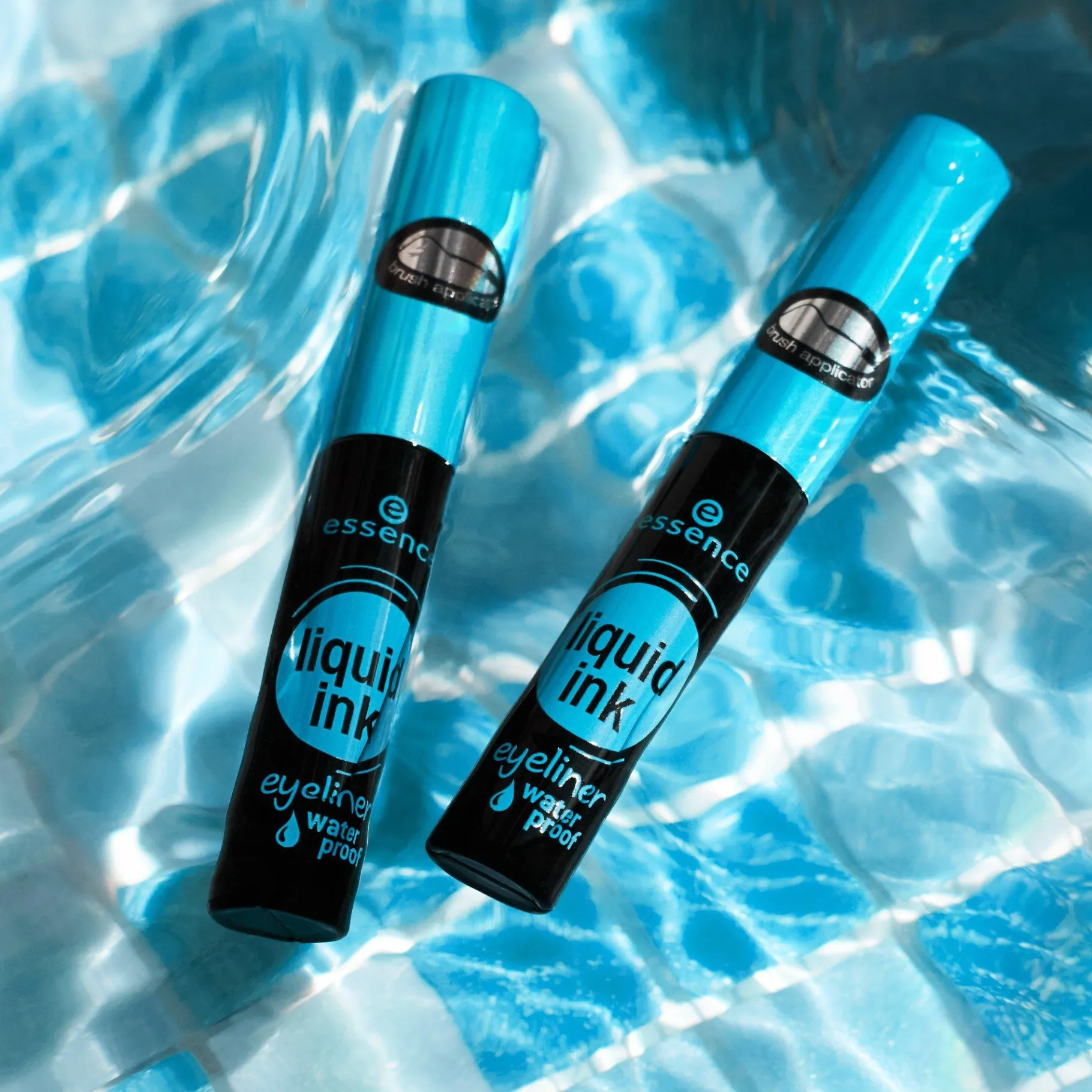 essence Eyeliner Y Lápices De Ojos>liquid ink eyeliner líquido resistente al agua