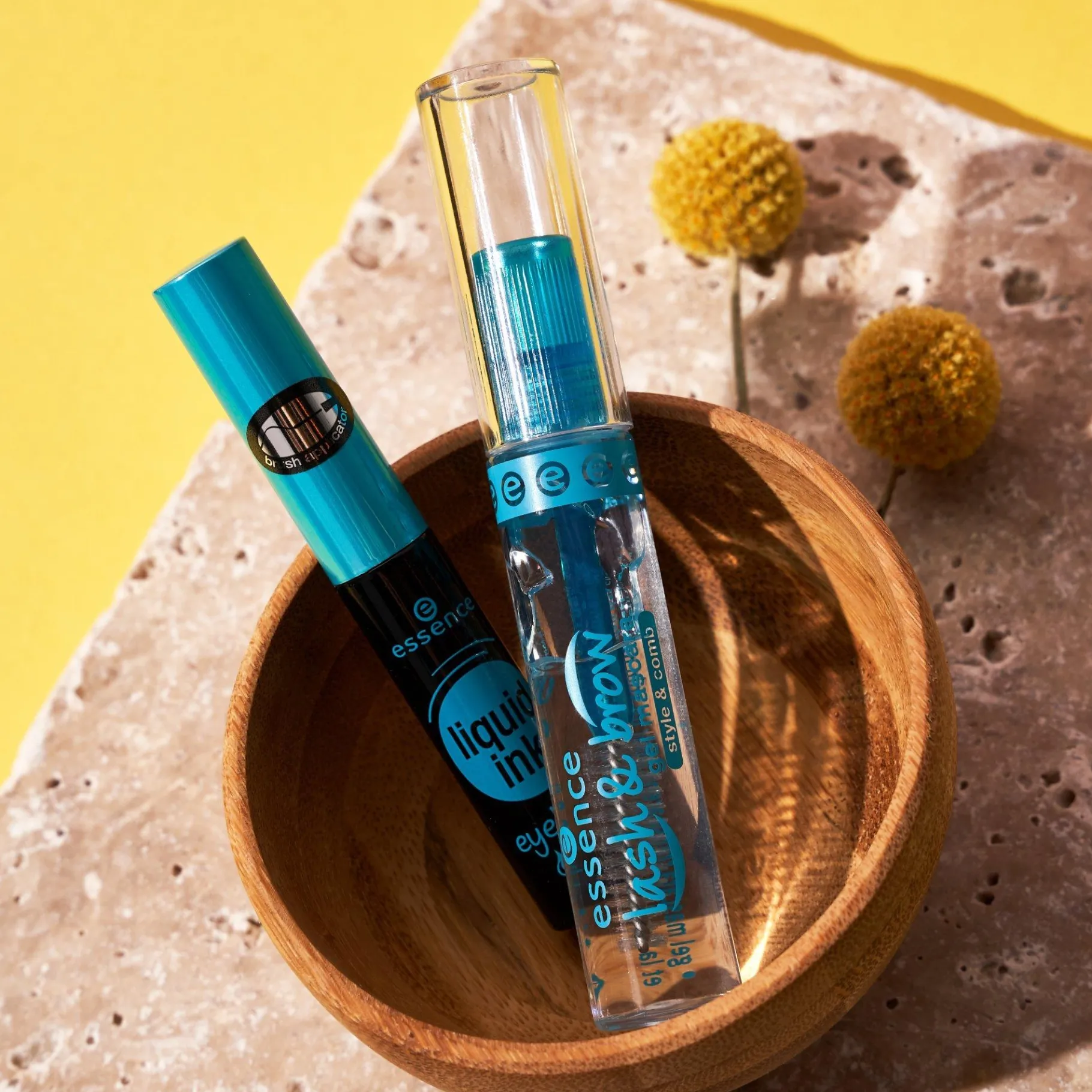 essence Eyeliner Y Lápices De Ojos>liquid ink eyeliner líquido resistente al agua