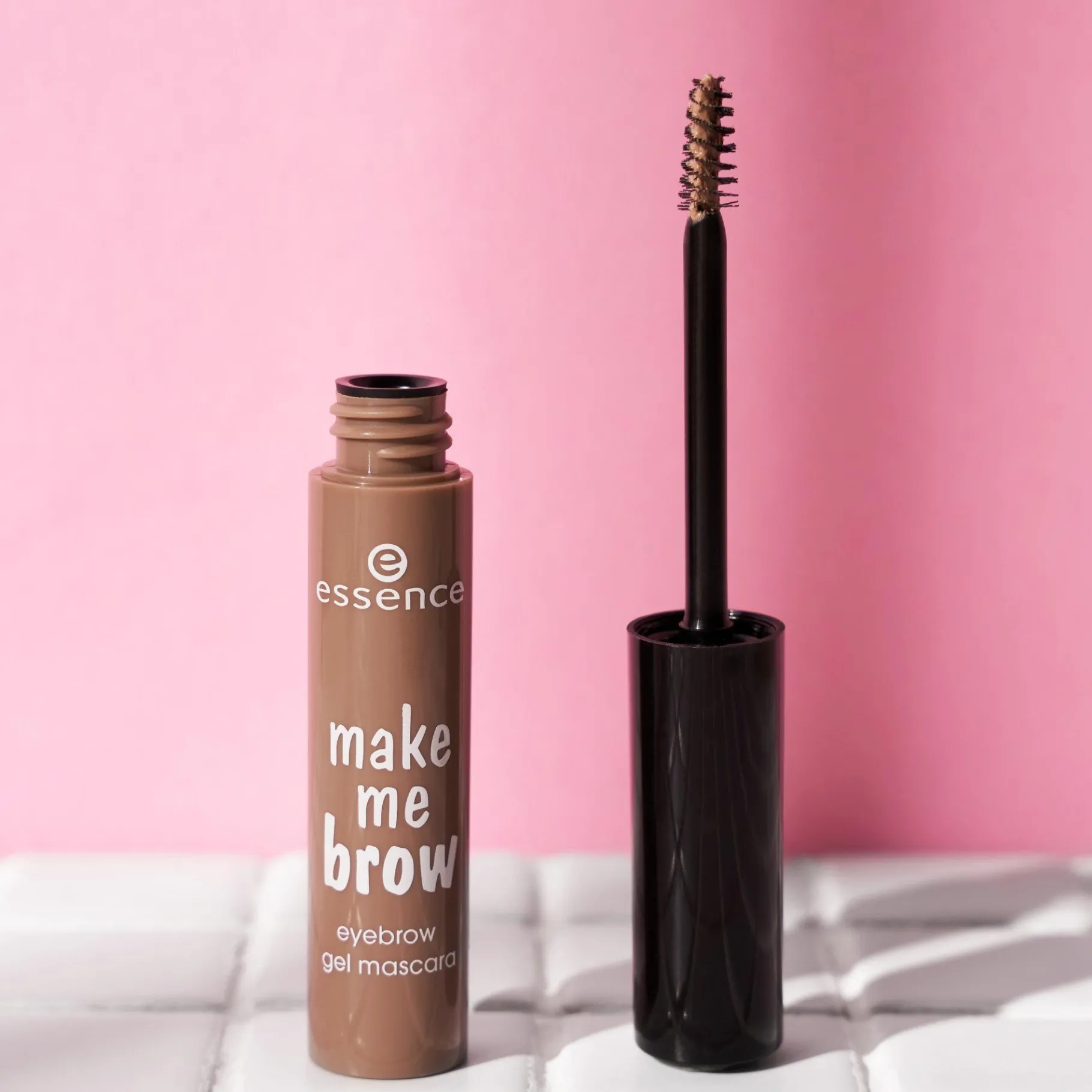 essence Cejas>make me BROW máscara gel para cejas