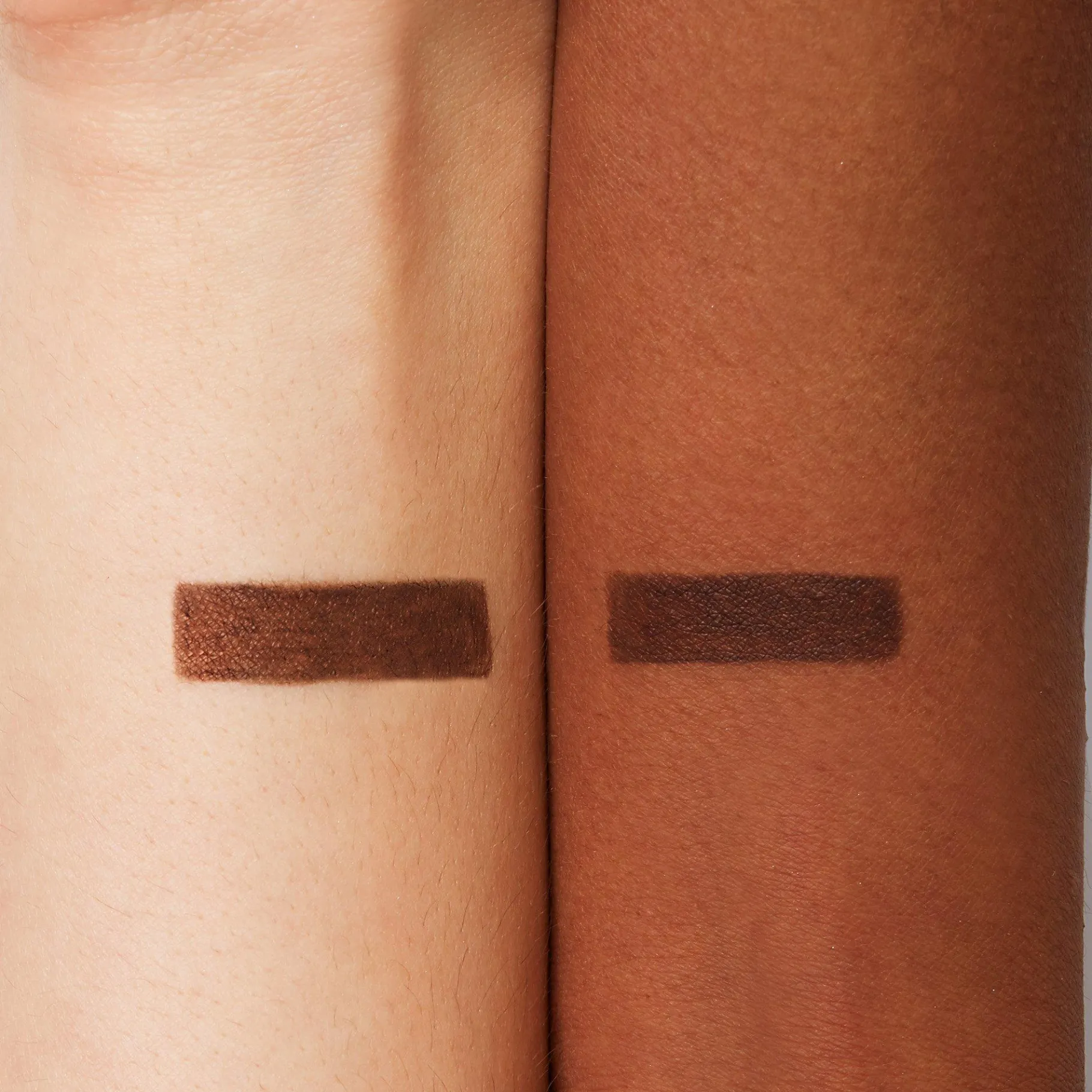 essence Cejas>micro precise lápiz de cejas