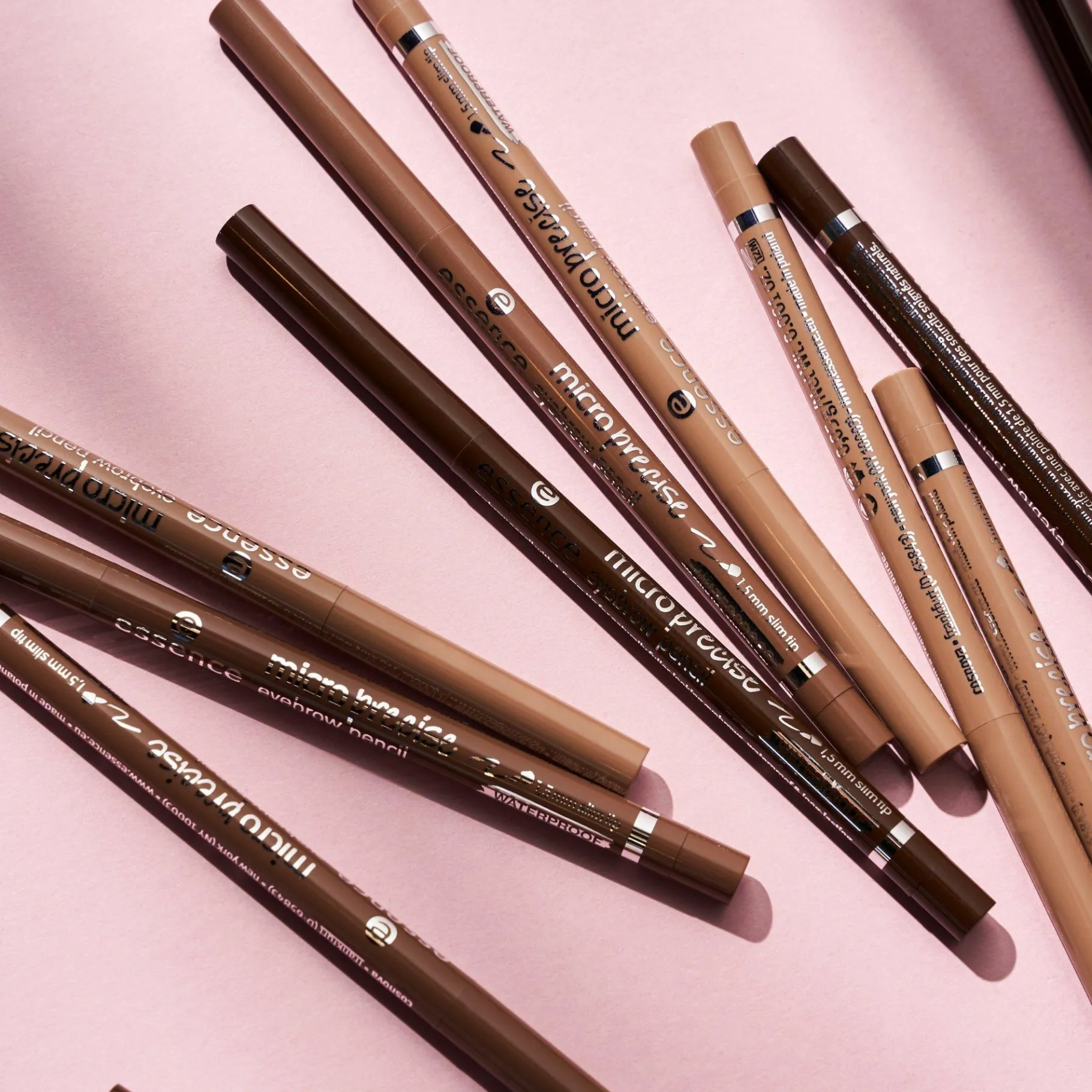 essence Cejas>micro precise lápiz de cejas