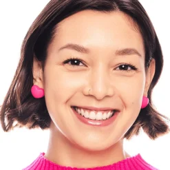 essence Cejas><noscript><img width=