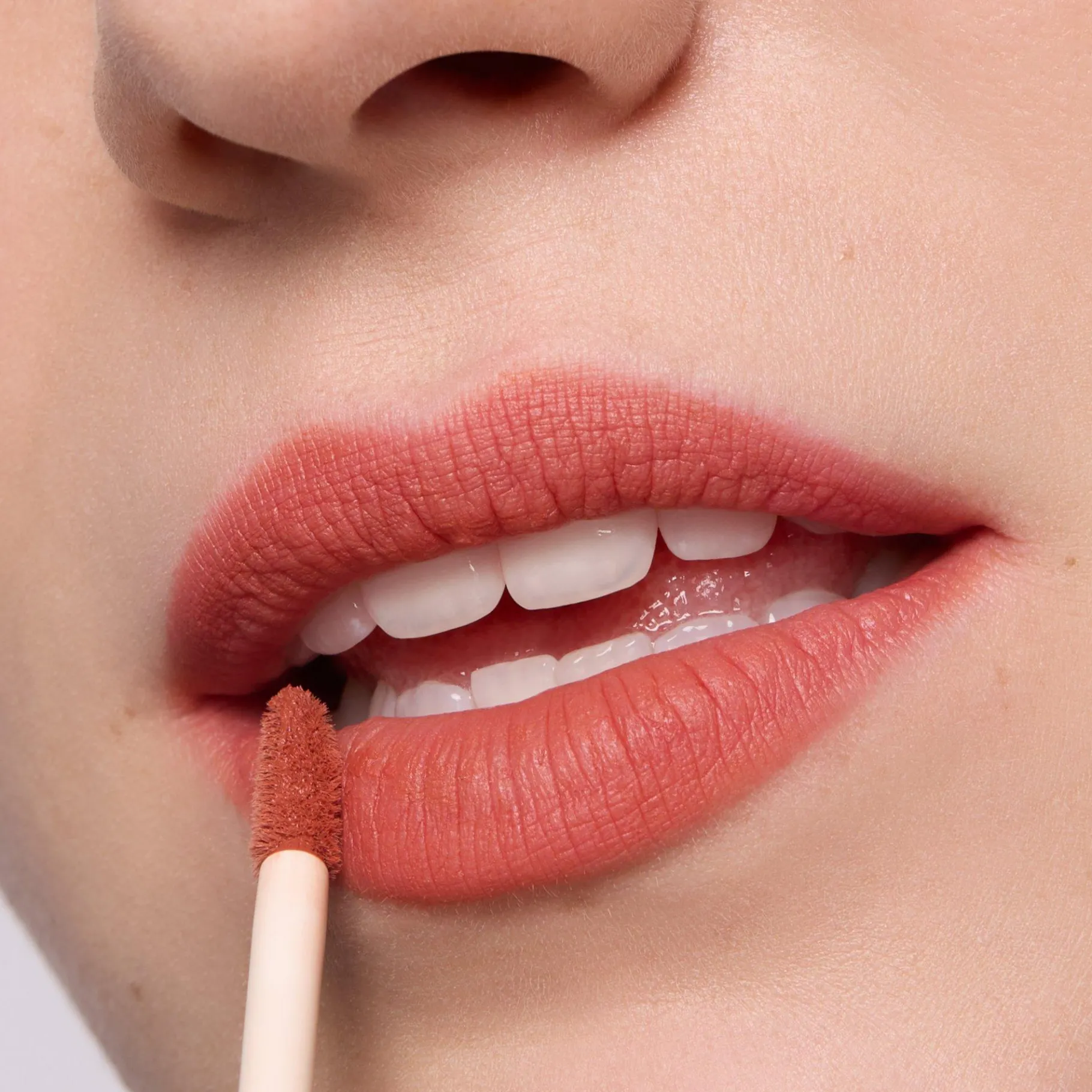 essence Barra De Labios>Mousse labial softt touch