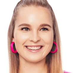 essence Cejas><noscript><img width=