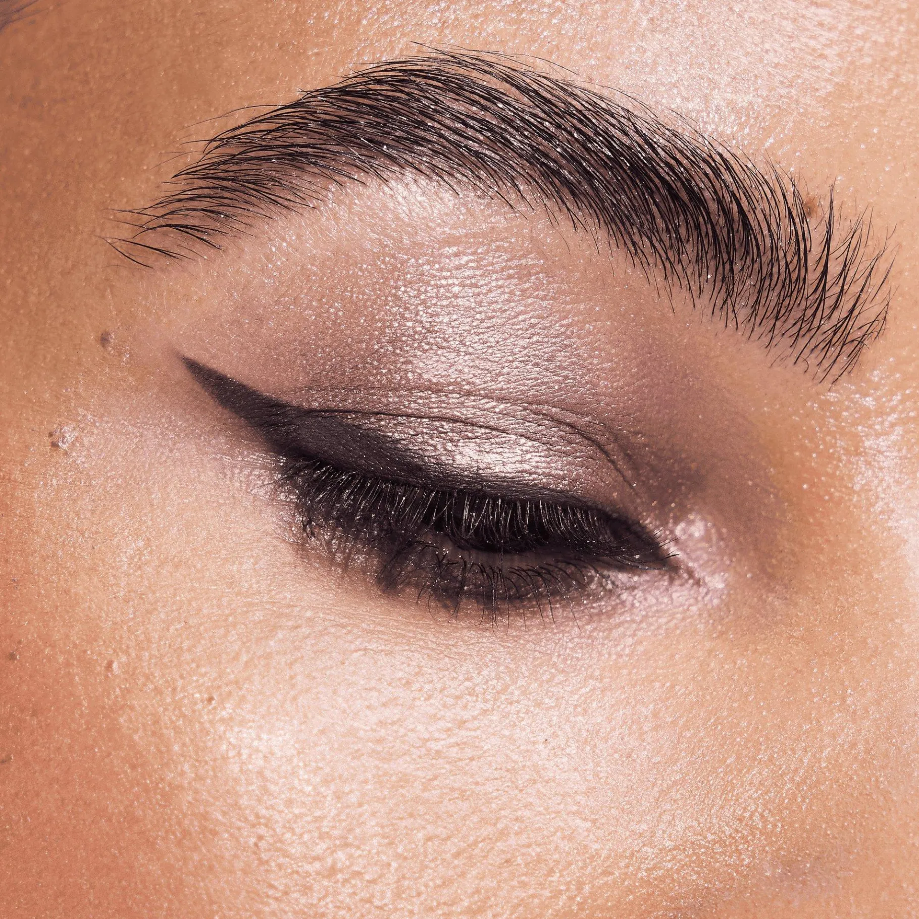 essence Sombra De Ojos>Paleta de sombras de ojos Finding Dory de Disney Pixar