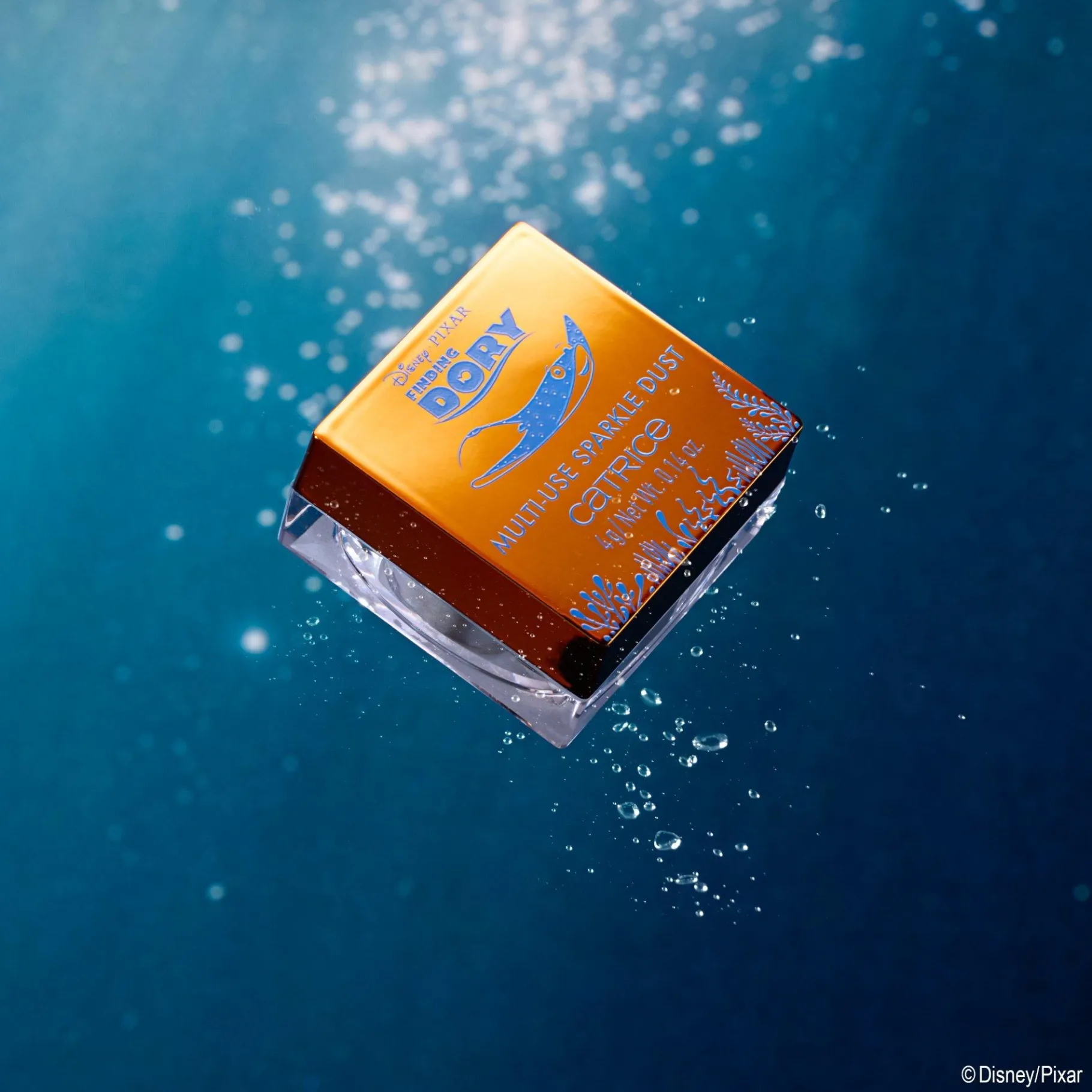 essence Iluminador>Polvo brillante multiusos Finding Dory de Disney Pixar