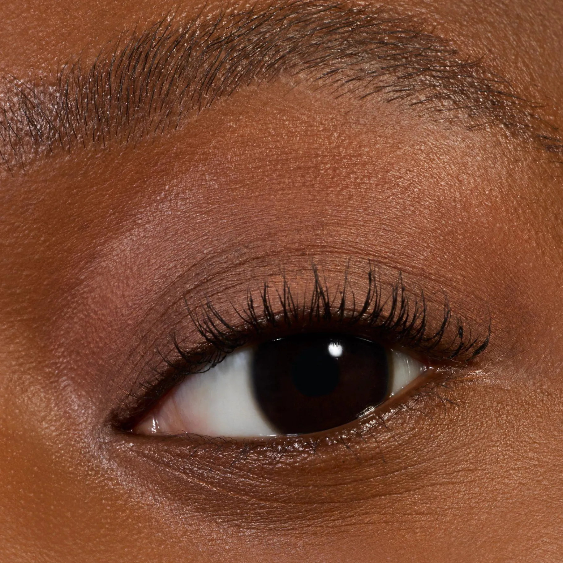 essence Sombra De Ojos>Sombra de ojos líquida mate.