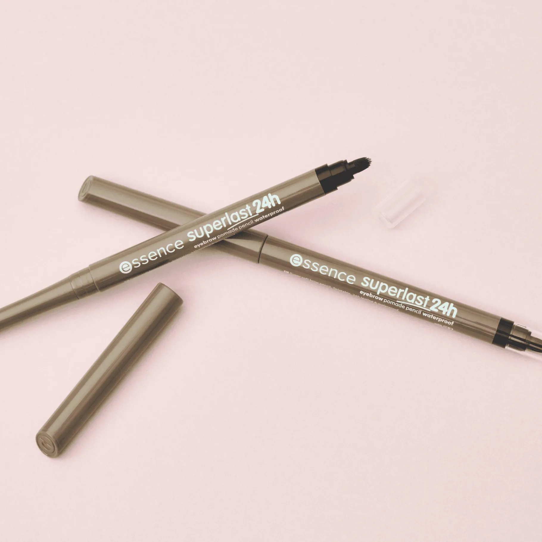 essence Cejas>SUPERLAST 24h lápiz pomada para cejas resistente al agua