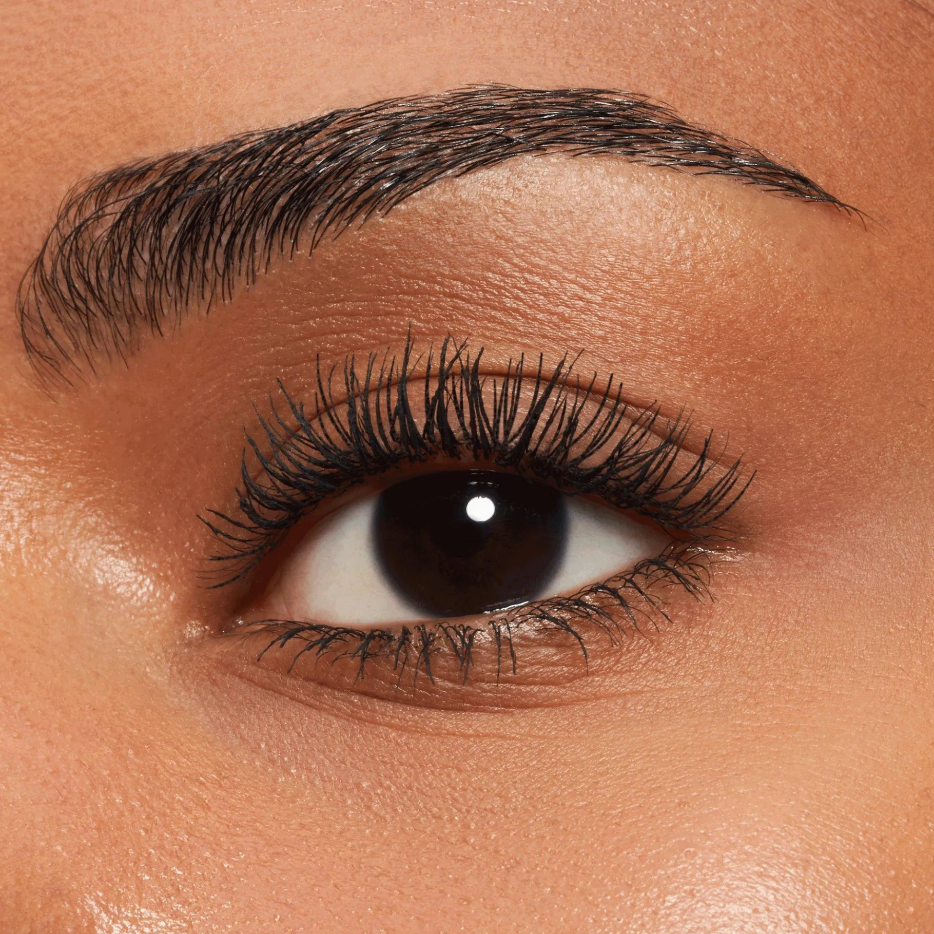 essence Máscara>THE FALSE LASHES máscara de pestañas volumen y rizo extremos