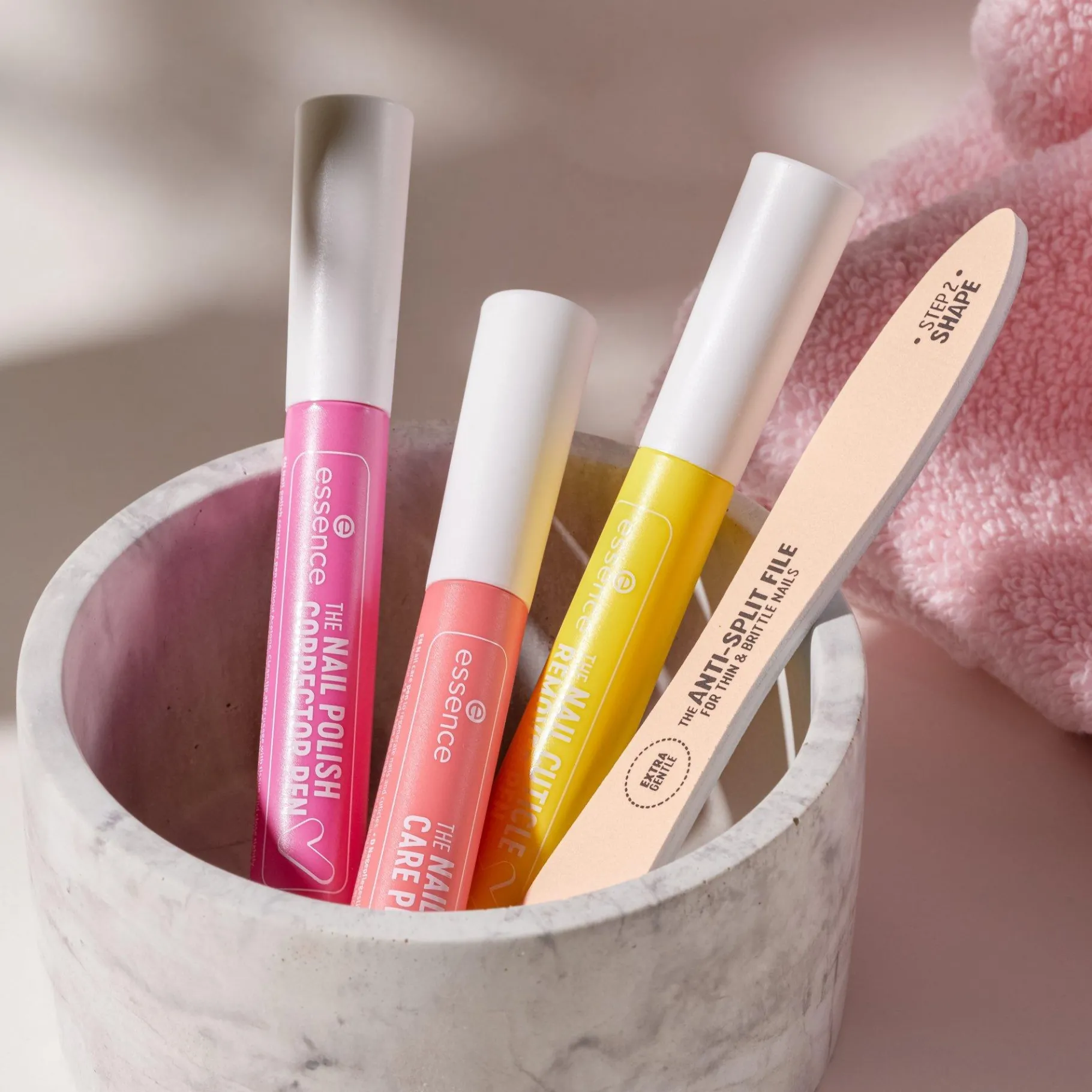 essence Cuidado De Uñas>THE NAIL CARE PEN
